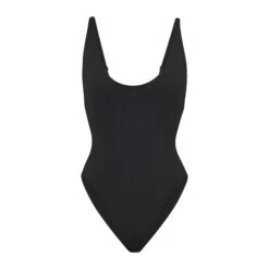 SWIM SCOOP NECK ONE PIECE | ONYX