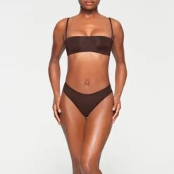 WIRELESS FORM STRAPLESS BRA | ESPRESSO -SWIM Sales Store SKIMS BRA BA BAN 2630 KB ESP 0002 FR