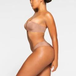 WIRELESS FORM STRAPLESS BRA | SIENNA 9 WIRELESS FORM STRAPLESS BRA | SIENNA -SWIM Sales Store SKIMS BRA BA BAN 2630 MA SIE 0235 SD