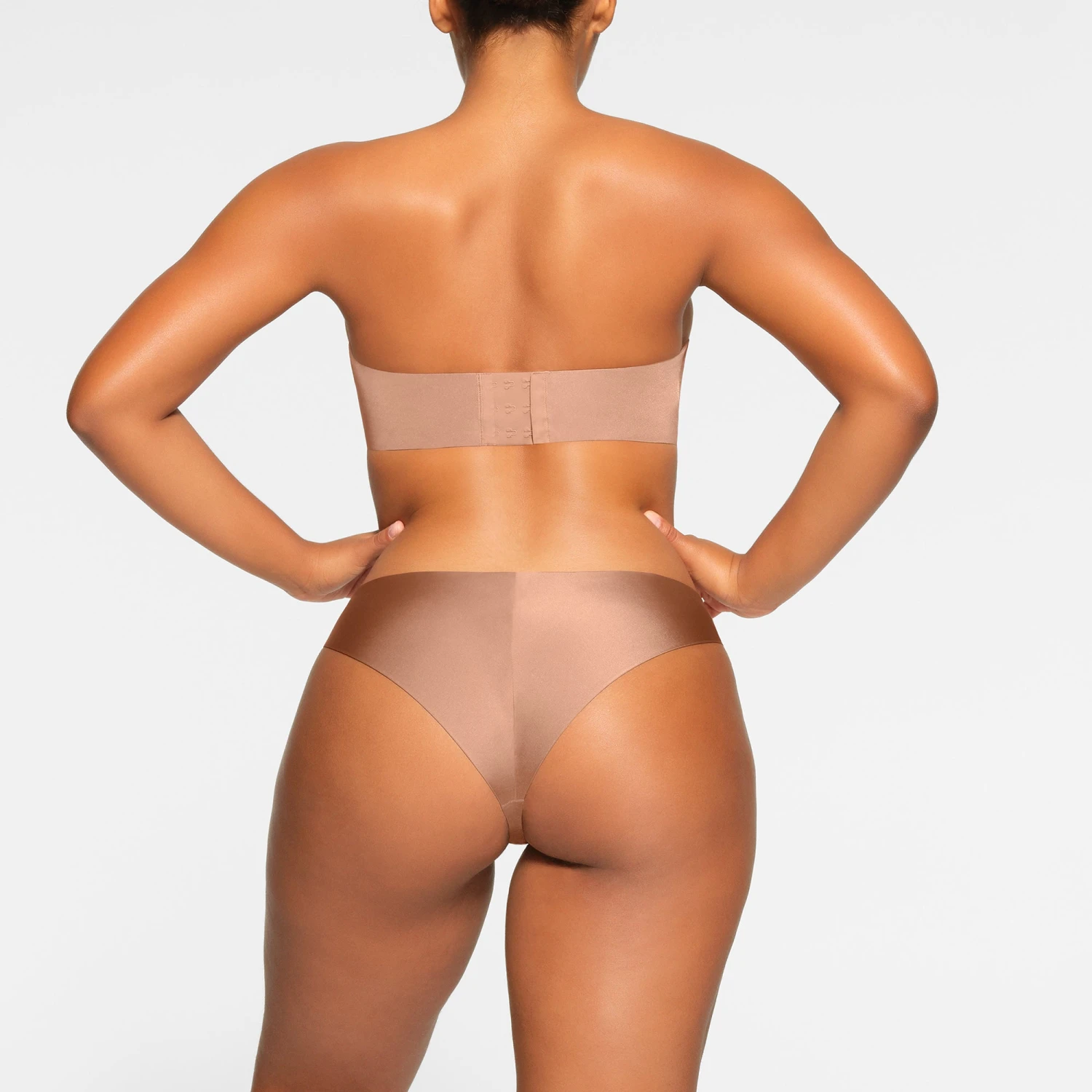 WIRELESS FORM STRAPLESS BRA | SIENNA 4 WIRELESS FORM STRAPLESS BRA | SIENNA - Image 4