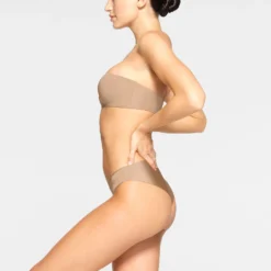 WIRELESS FORM STRAPLESS BRA | CLAY 9 WIRELESS FORM STRAPLESS BRA | CLAY -SWIM Sales Store SKIMS BRA BA BAN 2630 MC CLY 0257 SD