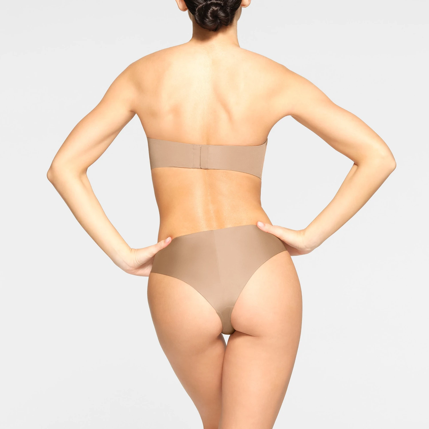 WIRELESS FORM STRAPLESS BRA | CLAY 4 WIRELESS FORM STRAPLESS BRA | CLAY - Image 4