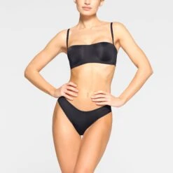 WIRELESS FORM STRAPLESS BRA | ONYX -SWIM Sales Store SKIMS BRA BA BAN 2630 MC ONX 0307 FR