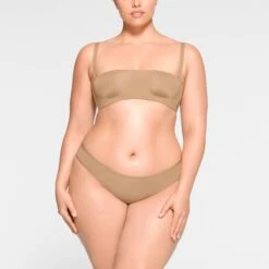 WIRELESS FORM STRAPLESS BRA | OCHRE -SWIM Sales Store SKIMS BRA BA BAN 2630 MD OCH 0571 FR