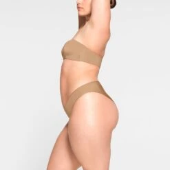 WIRELESS FORM STRAPLESS BRA | OCHRE -SWIM Sales Store SKIMS BRA BA BAN 2630 MD OCH 0606 SD