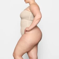 SHEER SCULPT BANDEAU | SAND -SWIM Sales Store SKIMS BRA BR BND 0254 DC SND 0031 SD