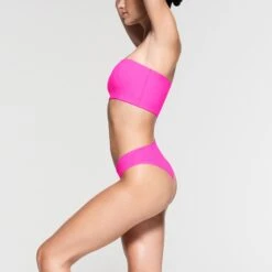 FITS EVERYBODY BANDEAU | NEON PINK -SWIM Sales Store SKIMS BRA BR BND 2026 NC NPK 011 SD 62d876b4 8799 490d a4c5 605430da87b1