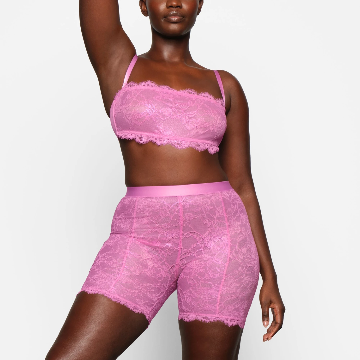 SKIMS LACE BANDEAU | BUBBLE GUM 5 SKIMS LACE BANDEAU | BUBBLE GUM - Image 5