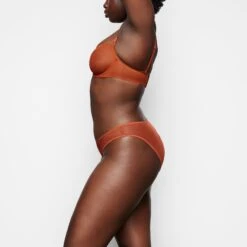 ULTRA FINE MESH STRAPLESS BRA | CHILE -SWIM Sales Store SKIMS BRA BR UWR 2209 RA CHL 016 SD