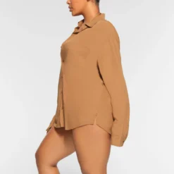 COVER UP SHIRT | ALMOND -SWIM Sales Store SKIMS LOUNGEWEAR TP SUR 3493 OA ALM 0007 SD