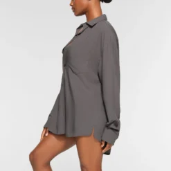 COVER UP SHIRT | GUNMETAL -SWIM Sales Store SKIMS LOUNGEWEAR TP SUR 3493 OB GUN 0008 SD