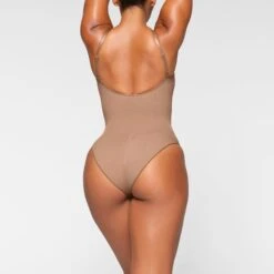 SEAMLESS SCULPT BRIEF BODYSUIT | SIENNA -SWIM Sales Store SKIMS SHAPEWEAR BD BRF 3370 IA SIE 0015 BK