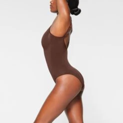 SEAMLESS SCULPT BRIEF BODYSUIT | COCOA 7 SEAMLESS SCULPT BRIEF BODYSUIT | COCOA -SWIM Sales Store SKIMS SHAPEWEAR BD BRF 3370 IB COA 0018 SD