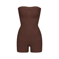 SEAMLESS SCULPT STRAPLESS SHORTIE BODYSUIT | COCOA
