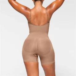 SEAMLESS SCULPT MID THIGH BODYSUIT | SIENNA -SWIM Sales Store SKIMS SHAPEWEAR BD MDT 3372 IA SIE 0017 BK