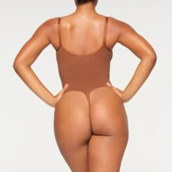 SEAMLESS SCULPT THONG BODYSUIT | BRONZE -SWIM Sales Store SKIMS SHAPEWEAR BD THG 3369 IA BRZ 0018 BK