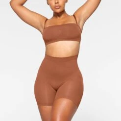 SEAMLESS SCULPT BANDEAU | BRONZE -SWIM Sales Store SKIMS SHAPEWEAR BR BAN 2895 IA BRZ 0004 FR