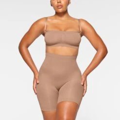 SEAMLESS SCULPT BANDEAU | SIENNA -SWIM Sales Store SKIMS SHAPEWEAR BR BAN 2895 IA SIE 0023 FR