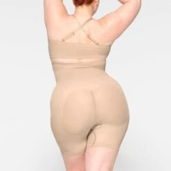 SEAMLESS SCULPT BANDEAU | MICA -SWIM Sales Store SKIMS SHAPEWEAR BR BAN 2895 JB MCA 0018 BK 8022ad3d 5ee9 4417 a5f4 d16dfadca087