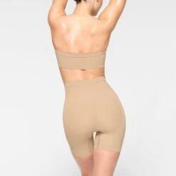 SEAMLESS SCULPT BANDEAU | CLAY -SWIM Sales Store SKIMS SHAPEWEAR BR BAN 2895 JC CLY 0054 BK