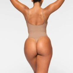 EVERYDAY SCULPT BODYSUIT | SIENNA -SWIM Sales Store SKIMS SHAPEWEAR SH BDY 2153 IA SIE 0012 BK