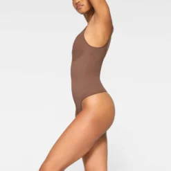 EVERYDAY SCULPT BODYSUIT | JASPER -SWIM Sales Store SKIMS SHAPEWEAR SH BDY 2153 JA JSP 0008 SD