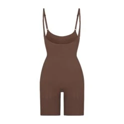 BUTT ENHANCING OPEN BUST BODYSUIT | OXIDE