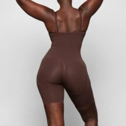 BUTT ENHANCING OPEN BUST BODYSUIT | COCOA 9 BUTT ENHANCING OPEN BUST BODYSUIT | COCOA -SWIM Sales Store SKIMS SHAPEWEAR SH BDY 2168 ZA COA 0018