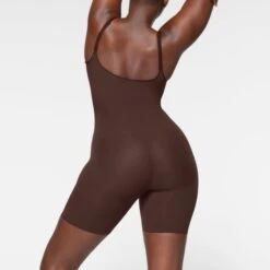 EVERYDAY SCULPT MID THIGH BODYSUIT | ESPRESSO -SWIM Sales Store SKIMS SHAPEWEAR SH ONE 2154 IC ESP 0013 BK 48d7359a 1ca1 4bb9 bd6f 52b28cbb3d59