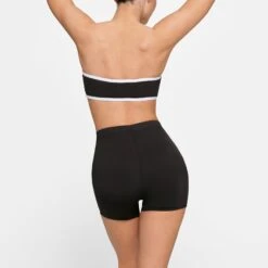 ZIP-UP SWIM MID WAIST SHORT | ONYX -SWIM Sales Store SKIMS SWIM BO SHO 3023 HD ONX 0016 BK MT