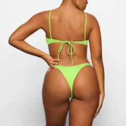 SWIM MICRO SCOOP BIKINI TOP | NEON GREEN -SWIM Sales Store SKIMS SWIM BT SCP 2785 CA NGE 0018 BK