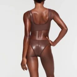 RUBBERIZED SCUBA SWIM SCOOP NECK BIKINI TOP | COCOA -SWIM Sales Store SKIMS SWIM BT SCP 3159 NB COA 019