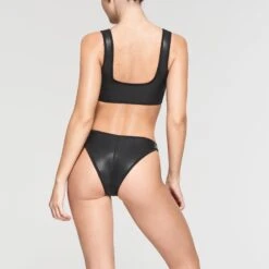 RUBBERIZED SCUBA SWIM SCOOP NECK BIKINI TOP | ONYX -SWIM Sales Store SKIMS SWIM BT SCP 3159 NB COA 037