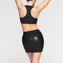 RUBBERIZED SCUBA SWIM MINI SKIRT | ONYX -SWIM Sales Store SKIMS SWIM CU SKT 3162 NC ONX 020