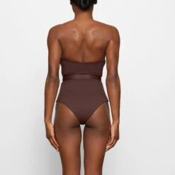 SHAPING SWIM STRAPLESS ONE PIECE | COCOA -SWIM Sales Store SKIMS SWIM OP BRF 2772 FB COA 0017 BK x1 94f6c9d5 6cb9 47d3 b60d ef3488a0f398