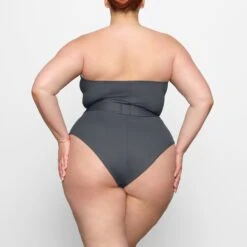 SHAPING SWIM STRAPLESS ONE PIECE | GUNMETAL -SWIM Sales Store SKIMS SWIM OP BRF 2772 FC GUN 0017 BK x1 58e3376b b72a 4b79 85d9 c40d1492998a