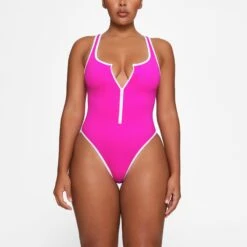 ZIP-UP SWIM SCOOP NECK ONE PIECE | HIBISCUS -SWIM Sales Store SKIMS SWIM OP BRF 3026 HA HIB 0001 FR