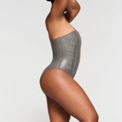 RUBBERIZED SCUBA SWIM STRAPLESS ONE PIECE | GREY CHALK -SWIM Sales Store SKIMS SWIM OP BRF 3163 NA GCK 033