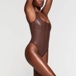 RUBBERIZED SCUBA SWIM SCOOP NECK ONE PIECE | COCOA -SWIM Sales Store SKIMS SWIM OP BRF 3164 NB COA 025