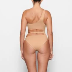 SWIM ONE SHOULDER MONOKINI | OCHRE -SWIM Sales Store SKIMS SWIM SW MKN 0014 MM OCH BK