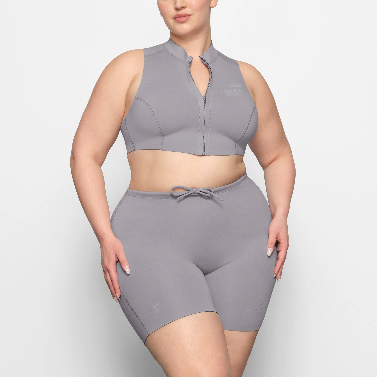 SKIMS SPORT SWIM MID THIGH SHORT | CHROME 5 SKIMS SPORT SWIM MID THIGH SHORT | CHROME - Image 5