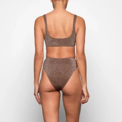 GLITTER SWIM SCOOP BIKINI TOP | JASPER -SWIM Sales Store SKIMS SWIM SW SCN 0106 JSP ZC 0014 BK x1 2c06eb97 e852 49fc acc0 6d114987557b