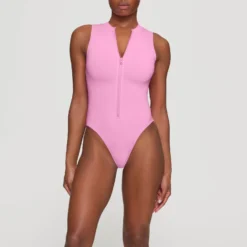 SWIM ZIP FRONT SLEEVELESS ONE PIECE | LIGHT PINK -SWIM Sales Store SKIMS SWIM SW SLO 0149 HB LPK 0003