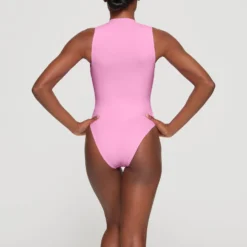 SWIM ZIP FRONT SLEEVELESS ONE PIECE | LIGHT PINK -SWIM Sales Store SKIMS SWIM SW SLO 0149 HB LPK 0017