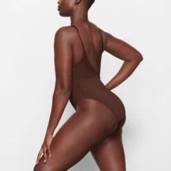 SWIM SCOOP NECK ONE PIECE | COCOA -SWIM Sales Store SKIMS SWIM SW SNO 0044 MK COA SD