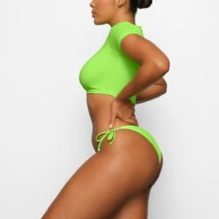 SWIM T-SHIRT | NEON GREEN -SWIM Sales Store SKIMS SWIM SW TSH 0746 CA NGE 0008 SDa