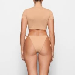 SWIM T-SHIRT | OCHRE -SWIM Sales Store SKIMS SWIM SW TSH 0746 MM OCH BK