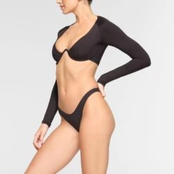 SWIM LONG SLEEVE UNDERWIRE TOP | ONYX -SWIM Sales Store SKIMS SWIM TP LSL 2790 OC ONX 0009 SD